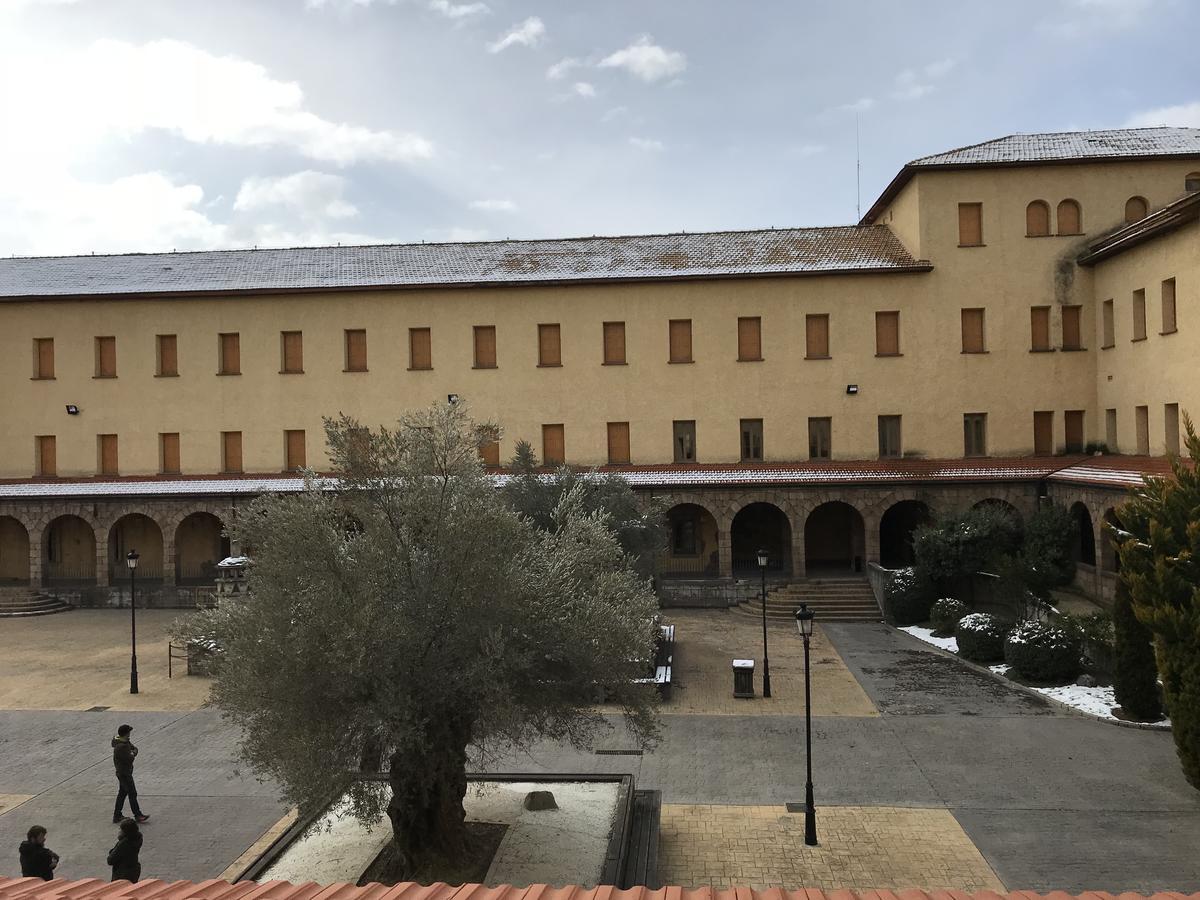 Albergue Pirenarium Sabiñánigo Extérieur photo